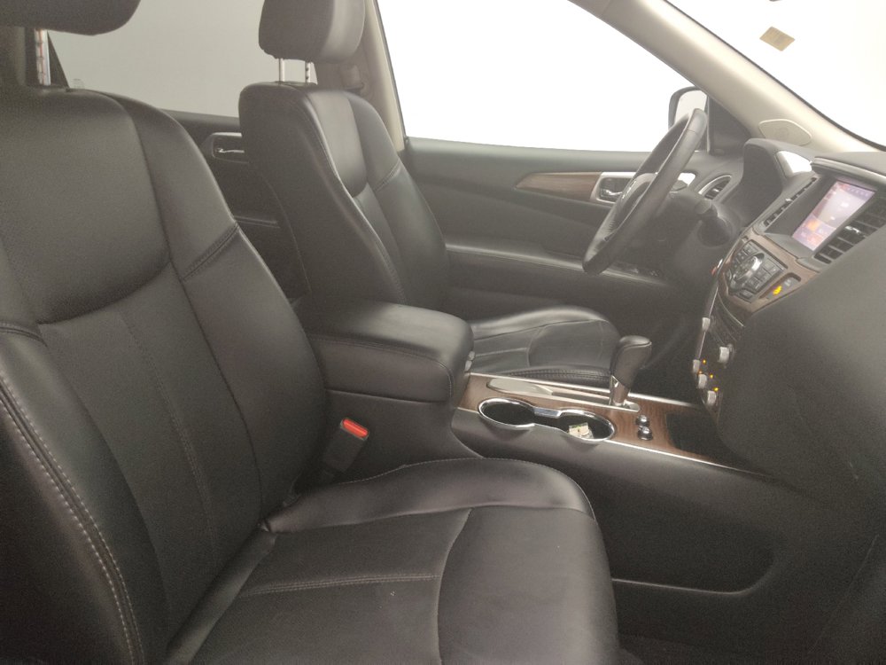 Used 2018 Nissan Pathfinder Platinum FWD image 21