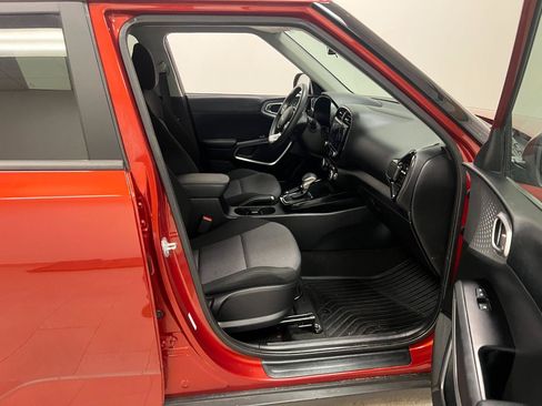 Used 2023 Kia Soul S FWD image 17
