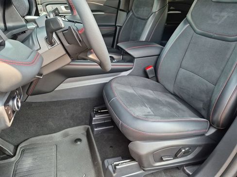 Certified 2025 Ford Explorer ST AWD/4WD image 23