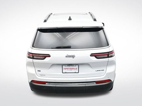 Used 2022 Jeep Grand Cherokee L Limited image 24