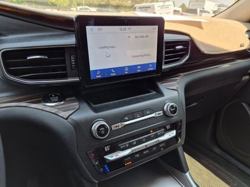 Used 2020 Ford Explorer Limited AWD/4WD image 11