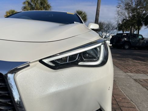 Used 2020 INFINITI Q60 3.0t Luxe w/ Essential Package image 6