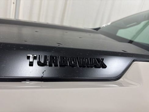 New 2026 Chevrolet Colorado ZR2 w/ Technology Package AWD/4WD image 13