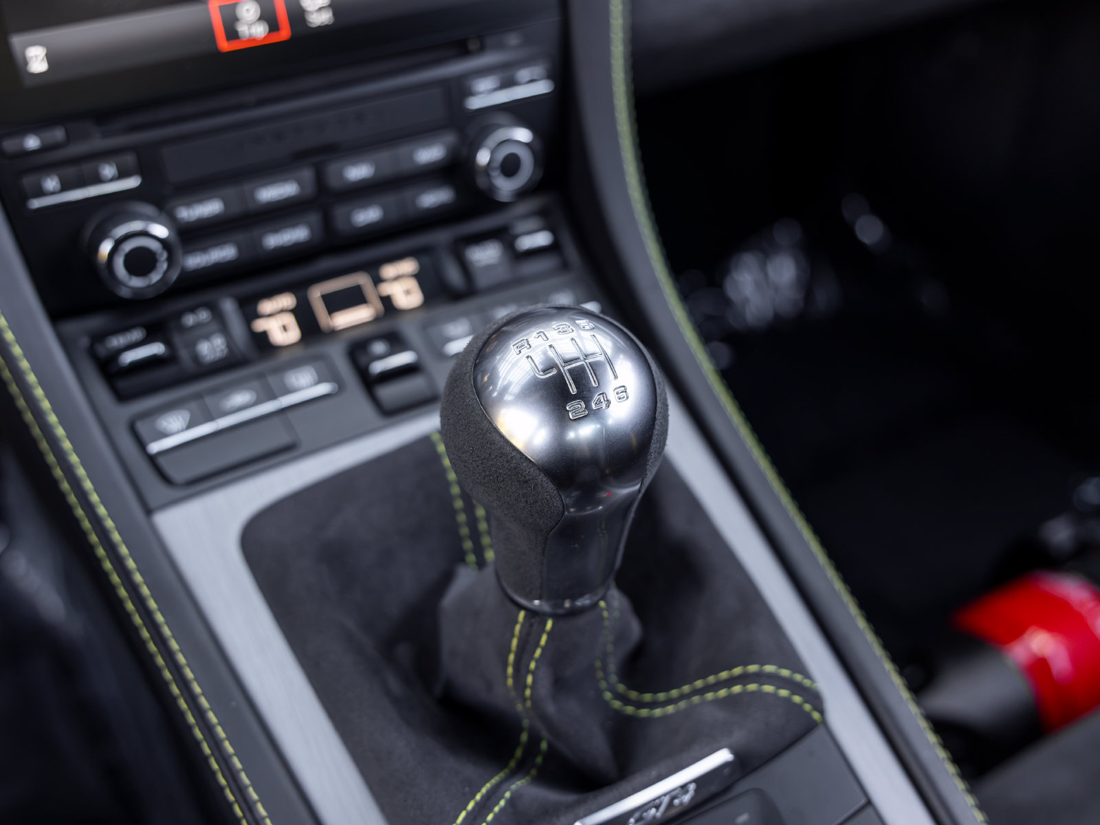 Certified 2021 Porsche 718 Cayman GT4 RWD image 46