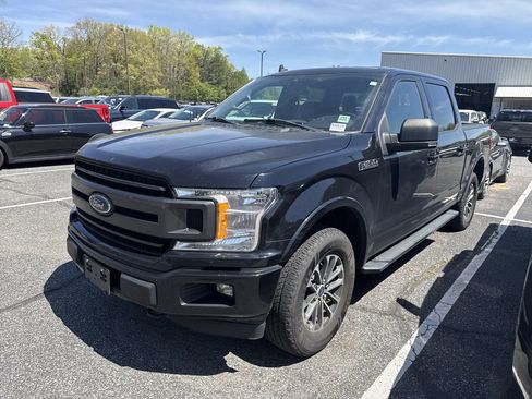 Used 2020 Ford F150 XLT w/ Equipment Group 302A Luxury image 8
