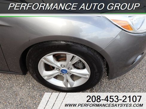 Used 2014 Ford Focus SE FWD image 17