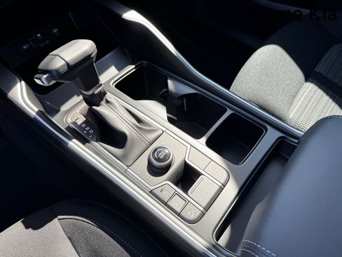 New 2026 Kia Sorento LX FWD image 16