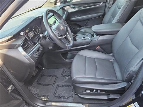 Used 2021 Cadillac XT5 Premium Luxury image 14