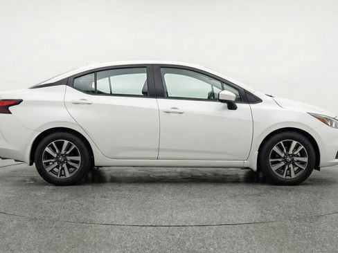 Used 2025 Nissan Versa SV FWD image 11