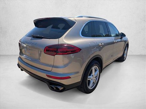 Used 2016 Porsche Cayenne S AWD/4WD image 5