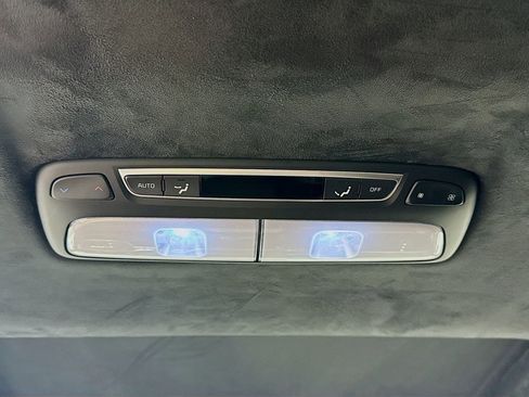 Used 2022 Kia Telluride SX w/ SX Prestige Package image 28