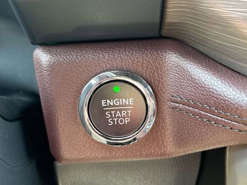 Used 2024 Ford Expedition Max Limited image 17