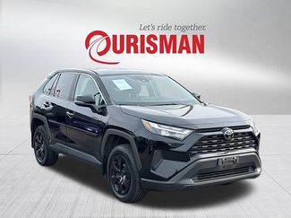 Used 2023 Toyota RAV4 LE video 1