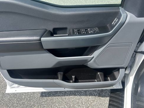 Used 2022 Ford F150 XLT w/ Trailer Tow Package image 10