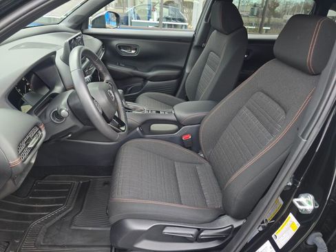 Certified 2025 Honda HR-V Sport image 21