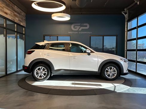 Used 2019 MAZDA CX-3 Sport w/ Sport I-ACTIVSENSE Package FWD image 2