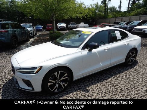Certified 2025 Volvo S60 B5 Core FWD image 4
