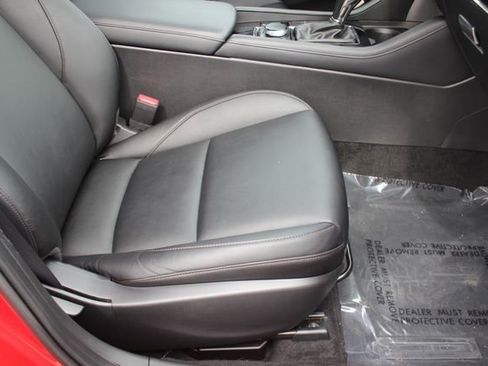 Used 2022 MAZDA MAZDA3 s image 30