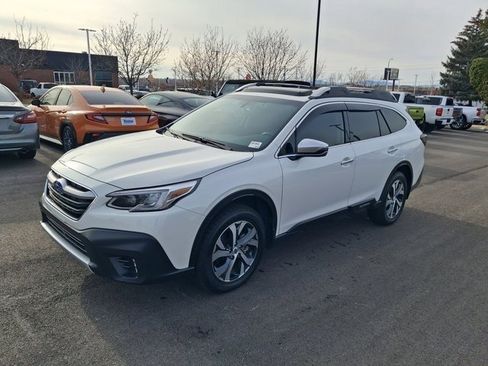 Used 2022 Subaru Outback Touring image 7