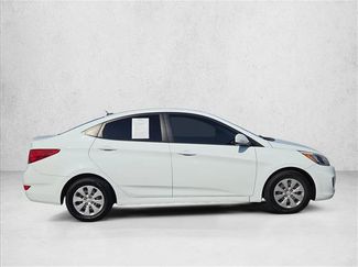 Used 2016 Hyundai Accent SE FWD video 4