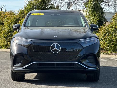 Used 2023 Mercedes-Benz EQS 580 4MATIC SUV image 8