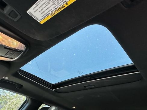 Used 2018 Jeep Grand Cherokee Limited AWD/4WD image 8