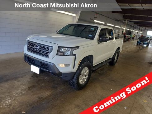 Used 2022 Nissan Frontier SV image 1