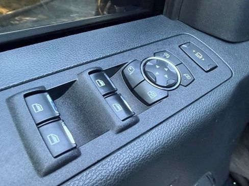 Used 2018 Ford F250 Platinum w/ Platinum Ultimate Package AWD/4WD image 19