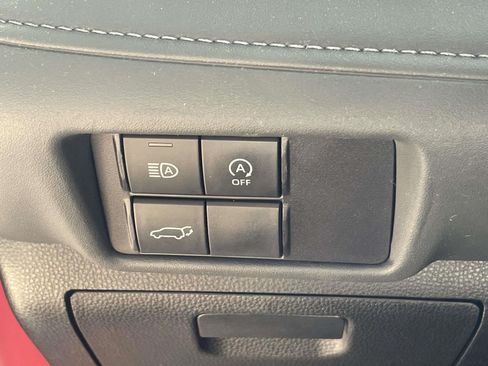 Used 2023 Toyota Highlander XSE AWD/4WD image 23