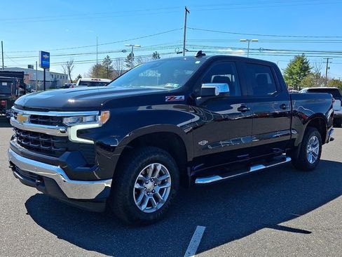 Certified 2024 Chevrolet Silverado 1500 LT w/ Z71 Off-Road Package image 3