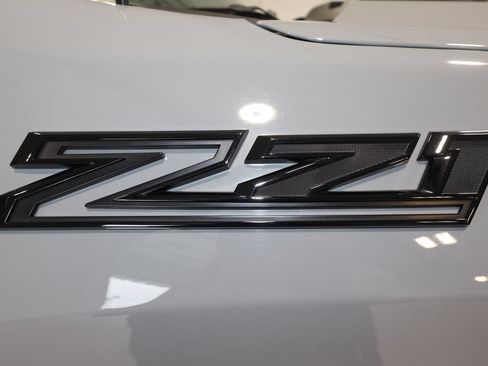 Used 2024 Chevrolet Silverado 1500 LT Trail Boss w/ Convenience Package II AWD/4WD image 36