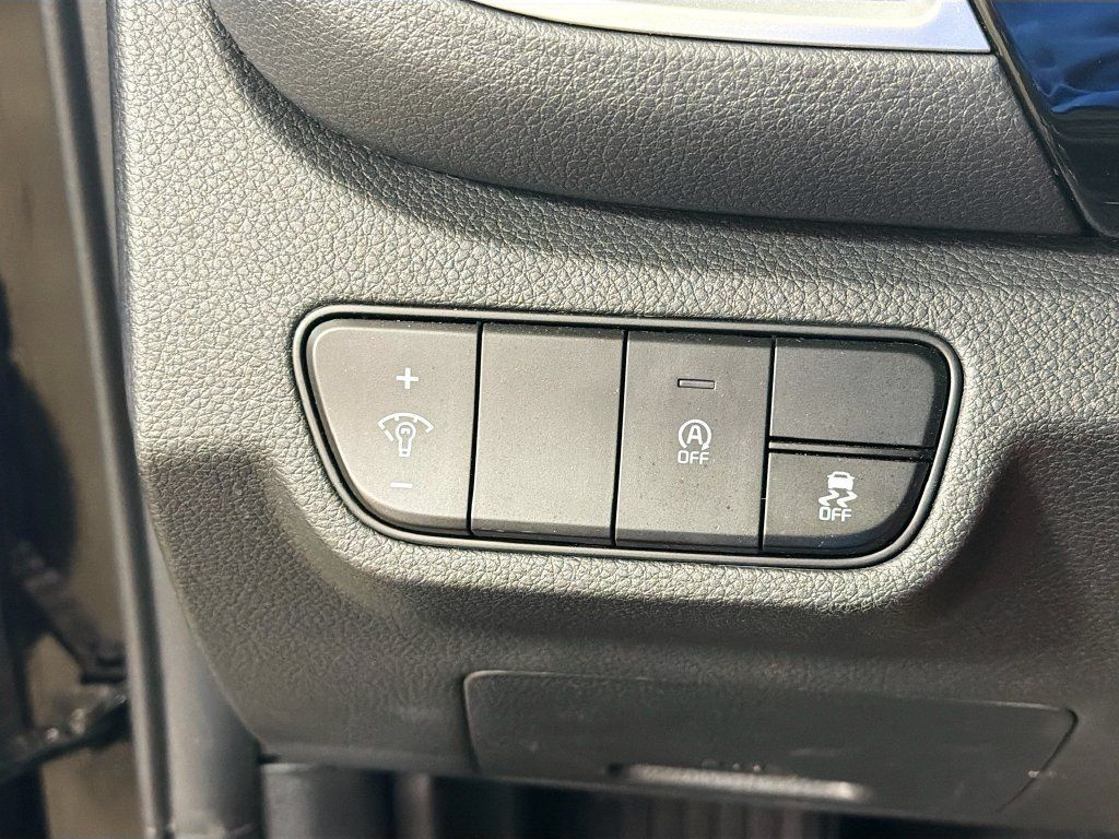 Used 2024 Kia Seltos S AWD/4WD image 12