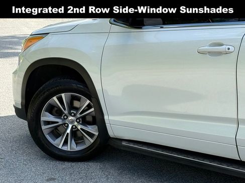 Used 2014 Toyota Highlander XLE AWD/4WD image 7