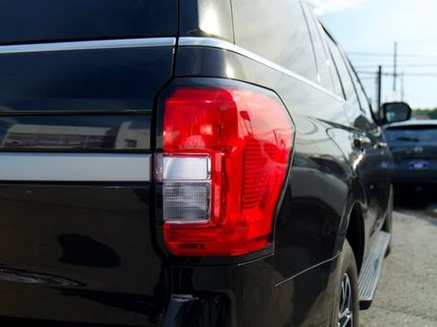 Certified 2024 Ford Expedition XLT AWD/4WD image 11