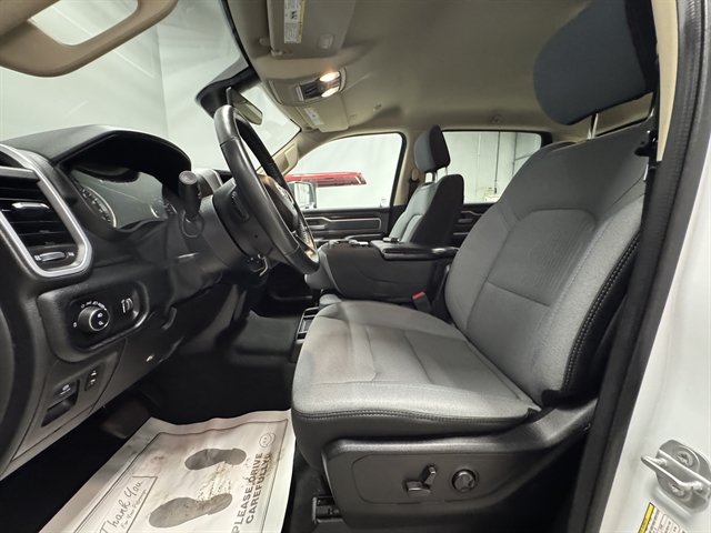 Used 2020 RAM 1500 Big Horn AWD/4WD image 17