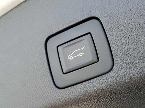 Used 2024 Buick Encore GX Sport Touring AWD/4WD image 30