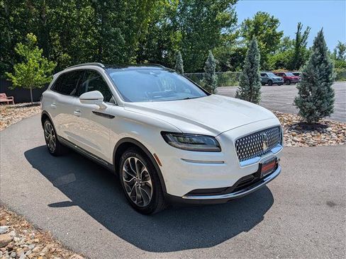 Used 2021 Lincoln Nautilus Reserve w/ Equipment Group 201A AWD/4WD image 7