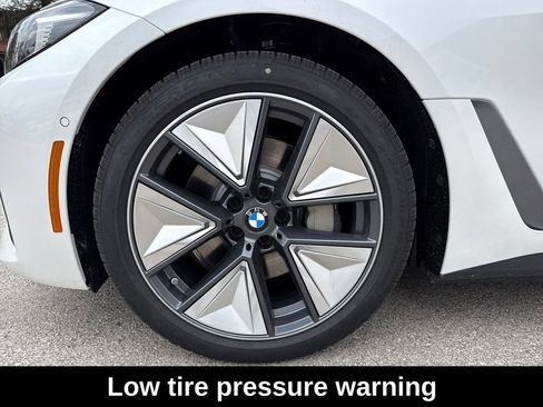 Used 2026 BMW i4 xDrive40i w/ Premium Package AWD/4WD image 11