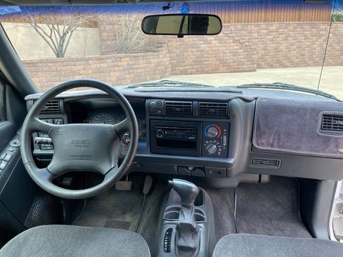 Used 1997 GMC Jimmy SLS w/ Marketing Option Pkg 6 image 52