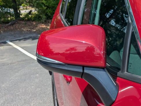 Used 2025 Toyota RAV4 XLE image 13