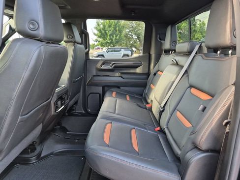 Used 2024 GMC Sierra 1500 AT4 w/ Technology Package AWD/4WD image 38