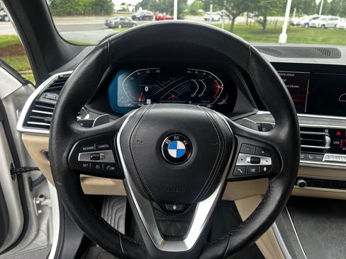 Used 2021 BMW X5 sDrive40i w/ Premium Package RWD image 14