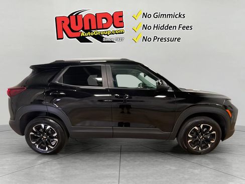 Used 2023 Chevrolet TrailBlazer LT w/ Convenience Package AWD/4WD image 8