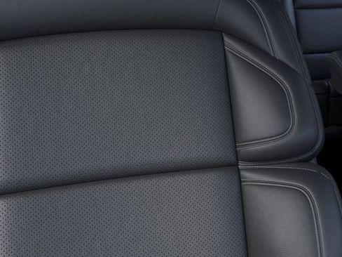 New 2026 Lincoln Navigator L Reserve AWD/4WD image 16