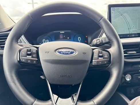 Used 2025 Ford Escape Platinum AWD/4WD image 18