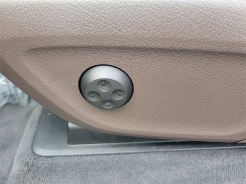 Used 2020 Mercedes-Benz GLE 350 image 17