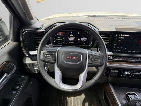 Used 2024 GMC Sierra 1500 Elevation w/ Preferred Package image 14