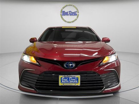 Used 2022 Toyota Camry LE image 8