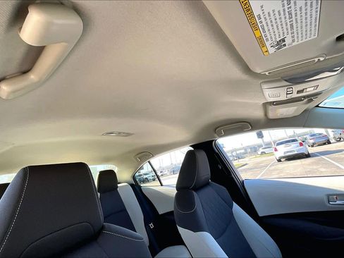Used 2021 Toyota Corolla LE image 13