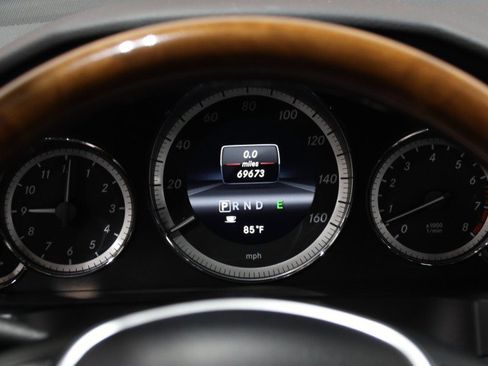 Used 2013 Mercedes-Benz E 350 4MATIC Coupe image 49